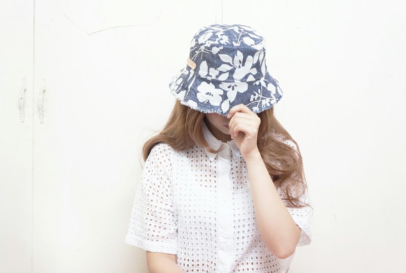 Fickle sided hat | sunlight Silhouette - หมวก - วัสดุอื่นๆ สีน้ำเงิน