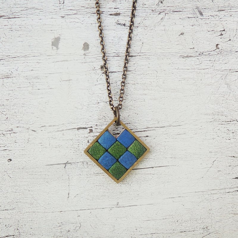 หนังแท้ สร้อยคอ หลากหลายสี - mini mosaic - green & blue leather necklace
