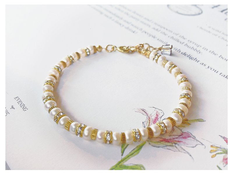 ∴Minertés=Pearl‧Rolling Round Bracelet∴ - Bracelets - Gemstone White