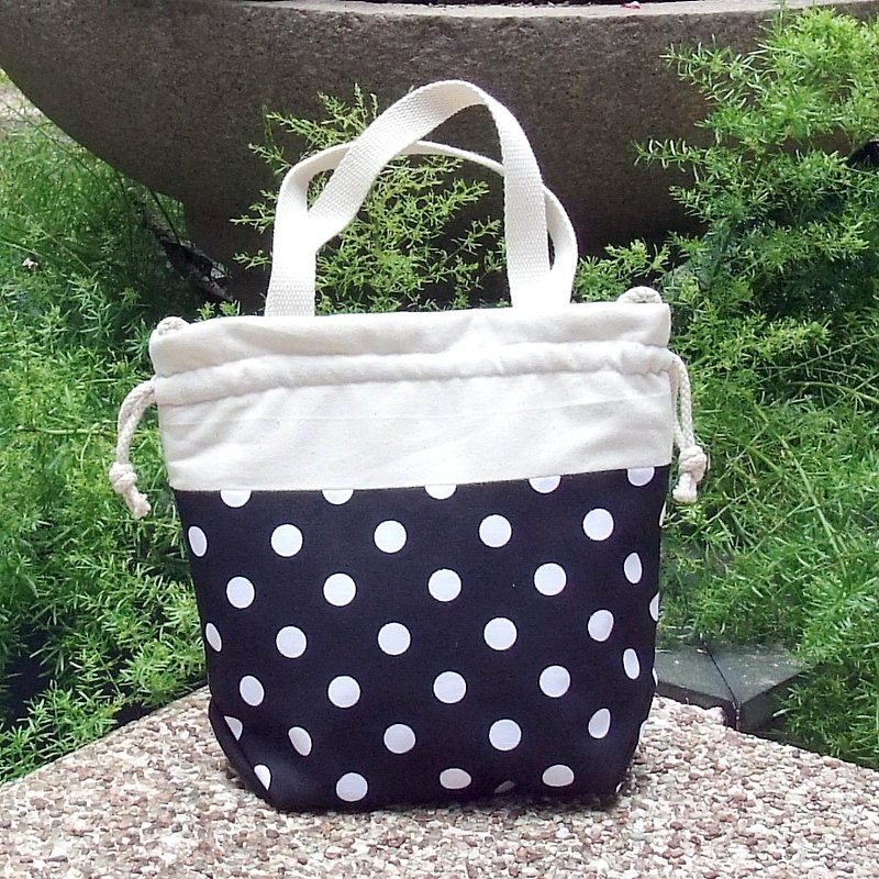 Silverbreeze ~ 3 in 1 hand bag / shoulder bag / cross body bag ~ White polka dots on black - กระเป๋าแมสเซนเจอร์ - วัสดุอื่นๆ สีดำ