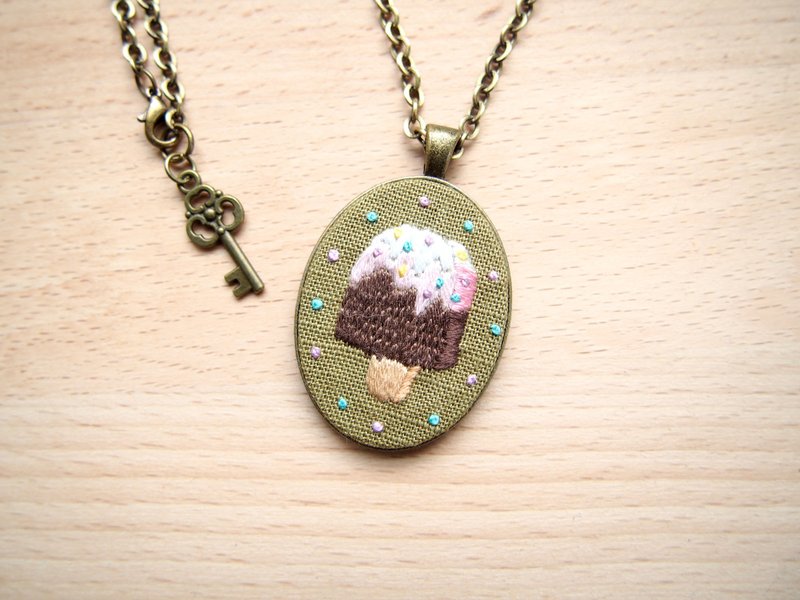 §巧克力冰棒§ 手工刺繡項鍊 - 項鍊 - 繡線 綠色