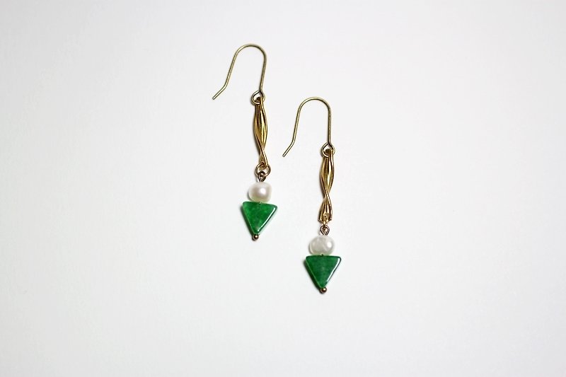 其他金屬 耳環/耳夾 綠色 - 翠綠三角洲 復古手工珍珠天然石耳環