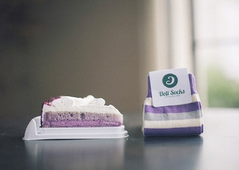 Girl apartment :: Korea socks brand DeliSocks - Bakery series: Blueberry Cake - Socks - Other Materials Purple