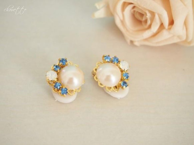 Pearl Bijoux earrings / earrings (sapphire blue) - Earrings & Clip-ons - Other Metals 