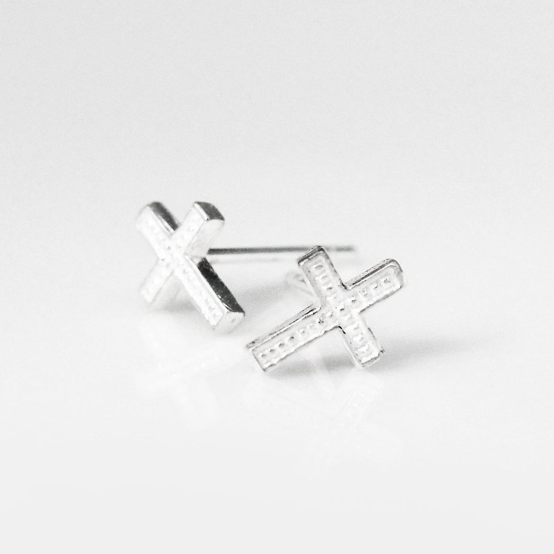 小巧十字架 耳環 925純銀耳環-ART64 - 耳環/耳夾 - 純銀 銀色
