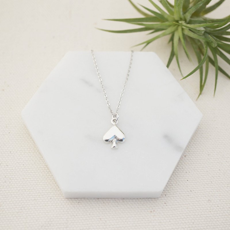 The Solitaire Mystery Sterling Silver Necklace - Spade - สร้อยคอ - เงินแท้ สีเงิน