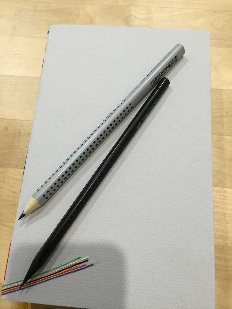 [Nature Works |自然学科]手作りノート+ FaBer-Castell無毒鉛筆 - ノート・手帳 - 紙 グレー