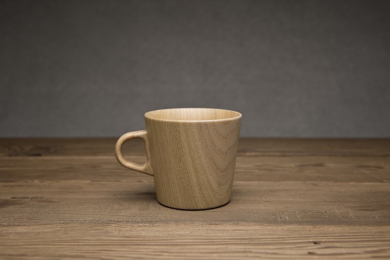 Takahashi craft handmade wooden mug S size KAMI Mug Cup S - Mugs - Wood Brown