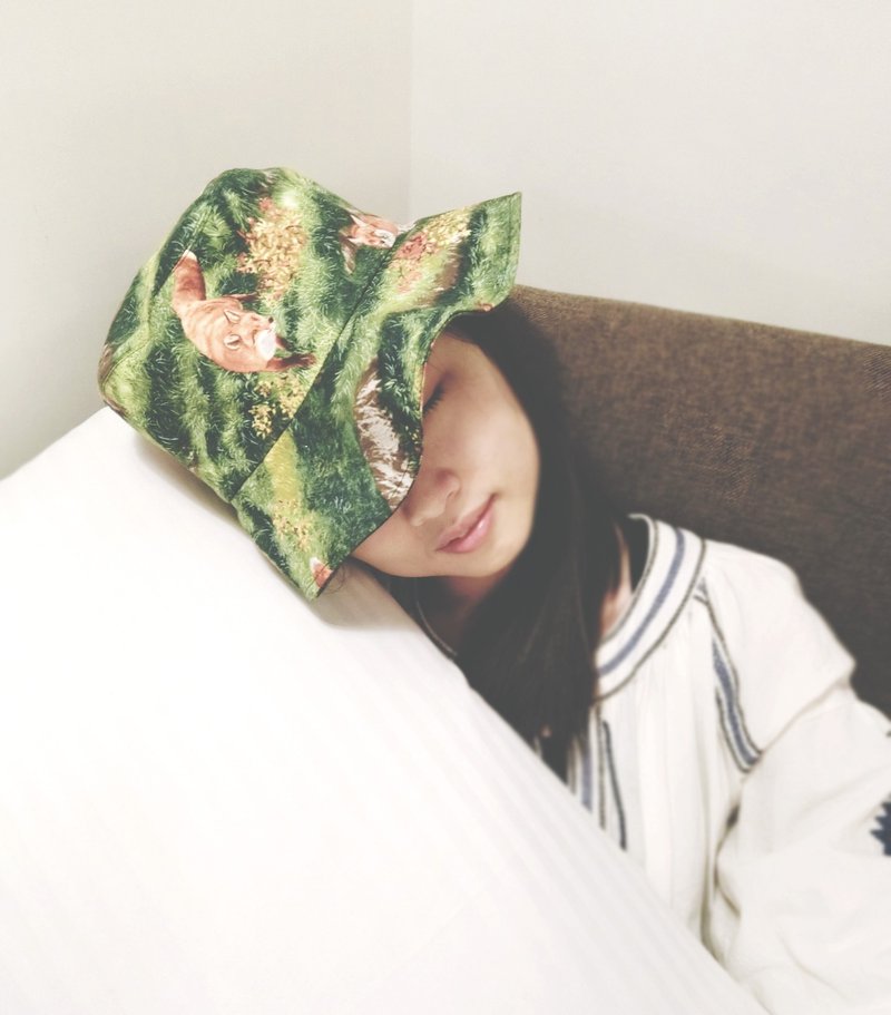 Small fox forest hat (Dome / Flat Top) - Hats & Caps - Paper Green