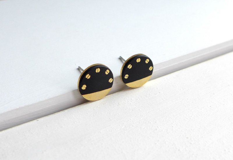 【NU Studio】スタッズピアス - ピアス・イヤリング - 金属 ゴールド