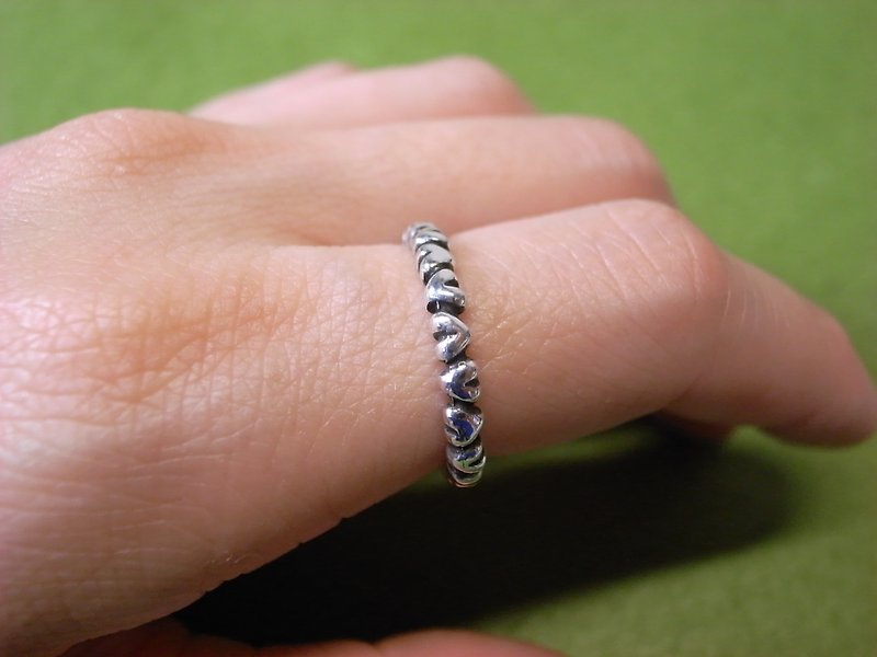 《二毛銀》愛心圈圈厚實純銀戒 - 戒指 - 其他金屬 