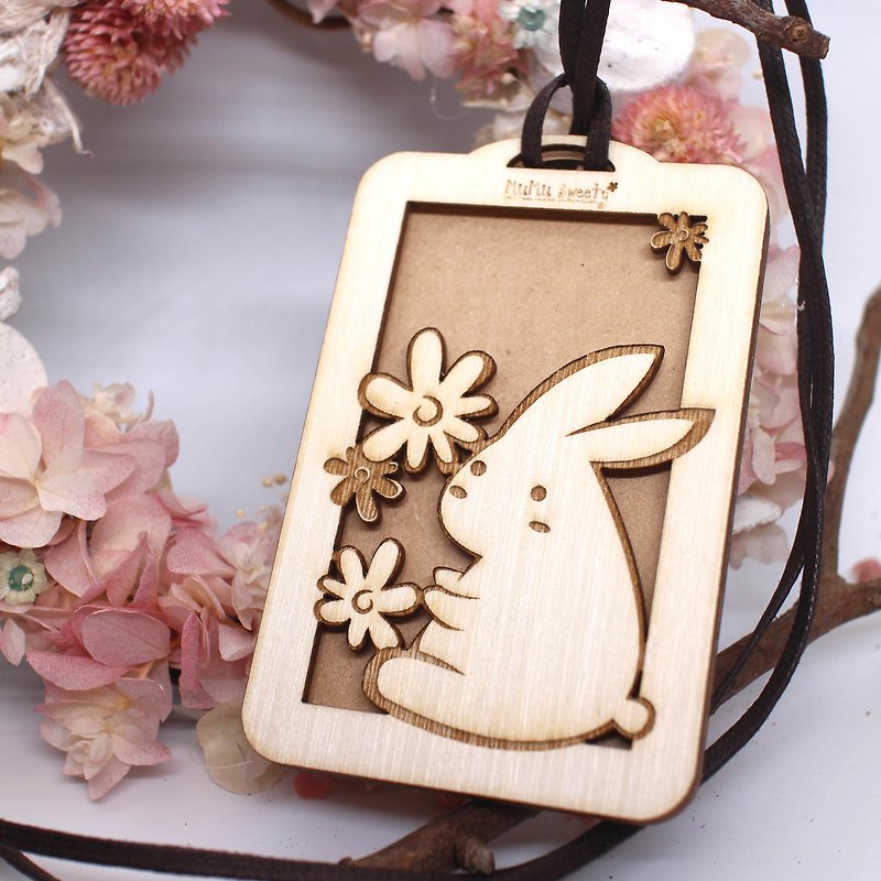 MuMu Sweety Rabbit Black / ホワイト Rabbit / チケットクリップ / ハードカバー - パスケース - 木製 ホワイト