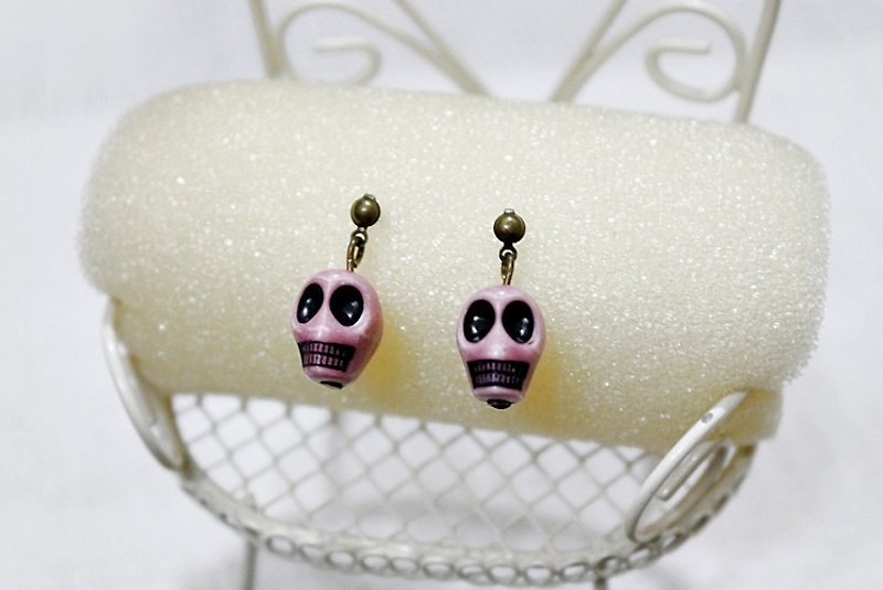 Alloy * * _ another on the skull pin earrings - cute style - - ต่างหู - โลหะ สึชมพู