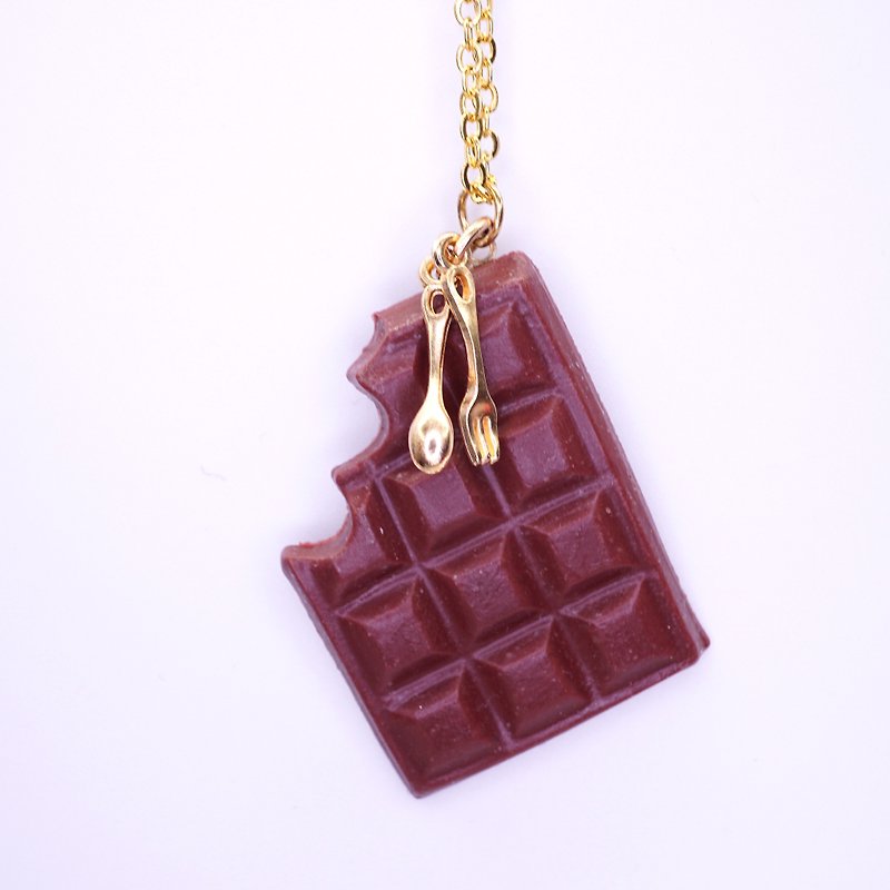 遊び心のあるデザインのチョコレートブロックネックレス - チョーカー - 粘土 