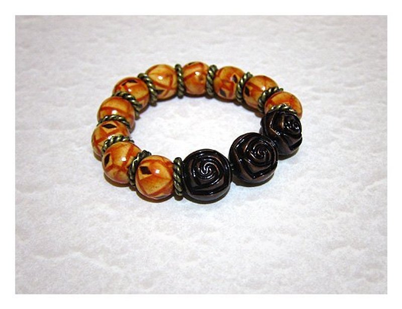 Wooden bead bracelet - Bracelets - Other Materials Brown