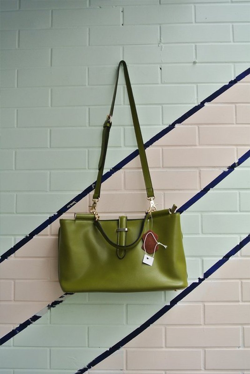 一見鍾情就是他之可肩揹也可手提包(油綠) - Messenger Bags & Sling Bags - Genuine Leather 