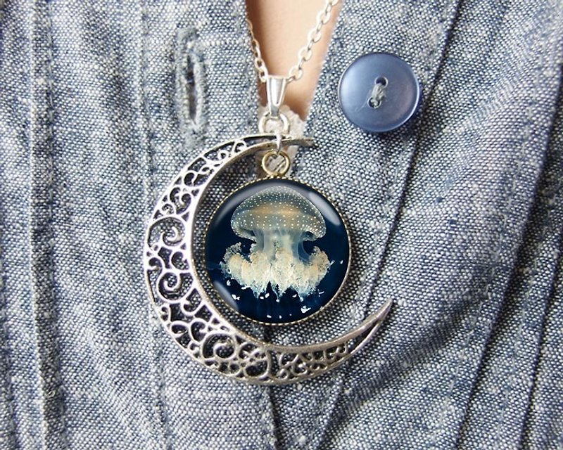 Sea Moon Jellyfish-Necklace/Accessories/Birthday Gift【Special U Design】 - Necklaces - Other Metals Blue