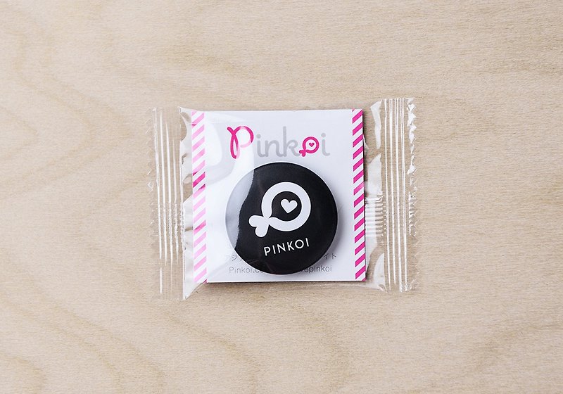 Pinkoi Fish Small Button Pin (Black) - Badges & Pins - Plastic Black