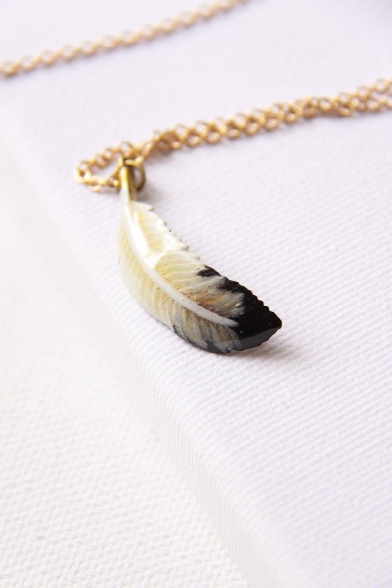 Feather Pendent  Necklace by linen. - 項鍊 - 其他金屬 
