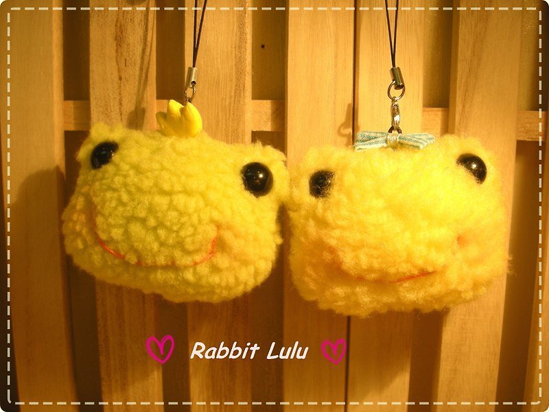 RABBIT LULU Frog mobile phone charm key ring hand-sewn creative market - Keychains - Other Materials 