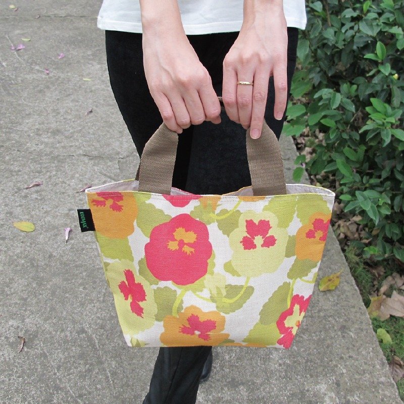 Baby millet double-sided sack [Baote bottle recycling environmental fiber fabric] - Handbags & Totes - Cotton & Hemp Multicolor