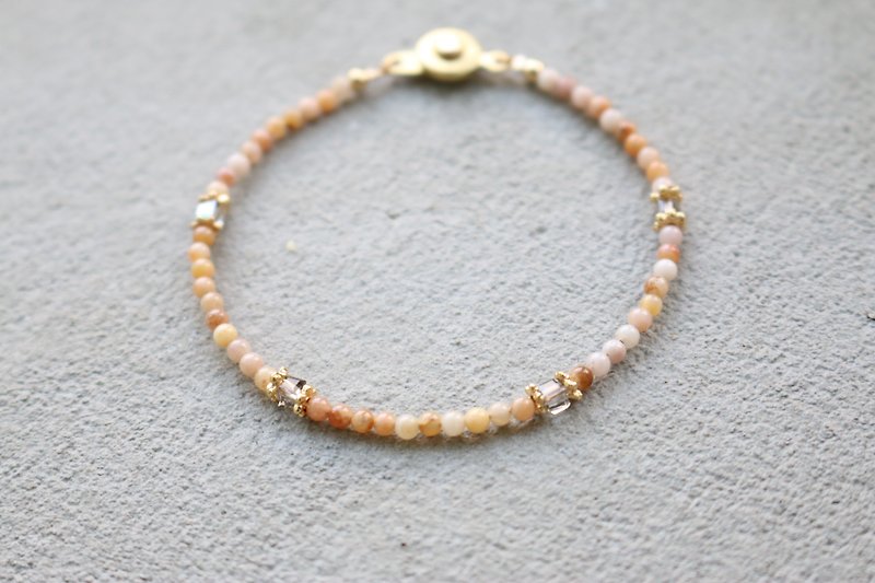 < ☞ HAND IN HAND ☜ > Crystal - Little girl bracelet (0152) - Bracelets - Gemstone Pink