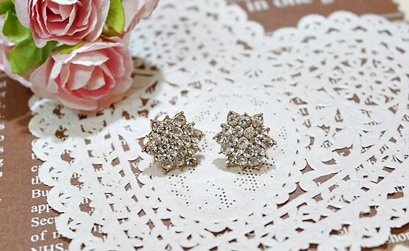 X stainless steel alloy rhinestone pin earrings * * brightening Limited X1- mailing shipped free in - - ต่างหู - โลหะ สีเหลือง