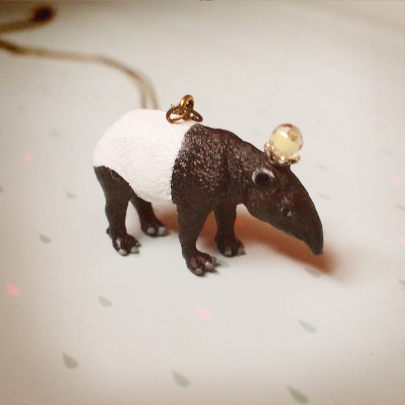 / Zoo / Fabulous Adventure - Malayan tapir necklace - สร้อยคอ - พลาสติก สีดำ