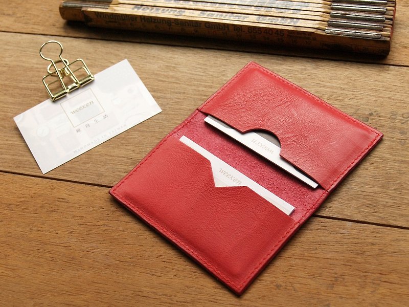 Coral Red 手工真皮卡夾/名片夾(免費客製化刻印英文名/禮盒包裝) - 卡片套/卡片盒 - 真皮 紅色