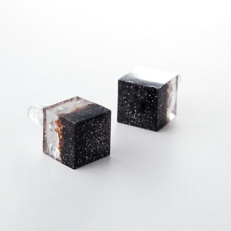 Cube Pierce (filtered water A) - Earrings & Clip-ons - Other Materials Black