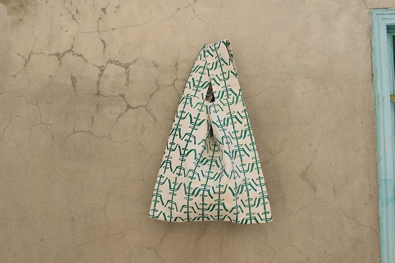 【ZhiZhiRen】厵| Big Belly Bun - Salted Window - Green - Handbags & Totes - Other Materials Green