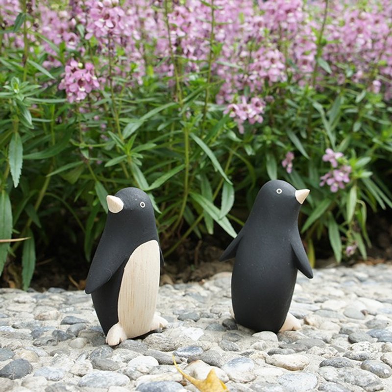 Paradise colors _ small things small animal: Penguin couple _ _ two to heal a group of wood products - อื่นๆ - ไม้ สีกากี