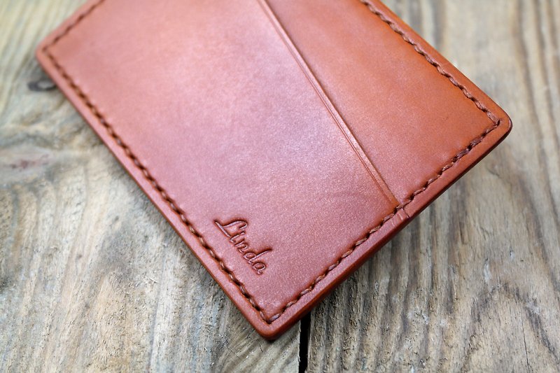 APEE leather handmade ~ simple double-sided card holder ~ light tea - ที่ตั้งบัตร - หนังแท้ 
