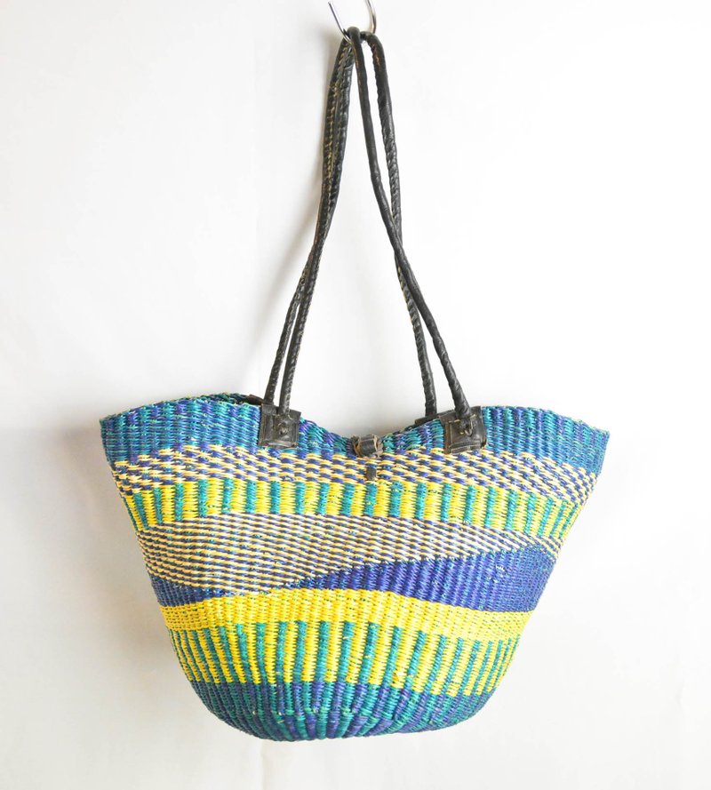 Hand-woven shoulder bag _ _ hippie spring fair trade - Handbags & Totes - Plants & Flowers Multicolor