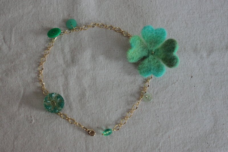 Clover Bracelet - Bracelets - Wool Green