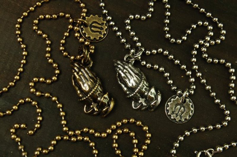 [METALIZE] PRAY HAND NECKLACE Prayer Hand Necklace - สร้อยคอ - โลหะ 