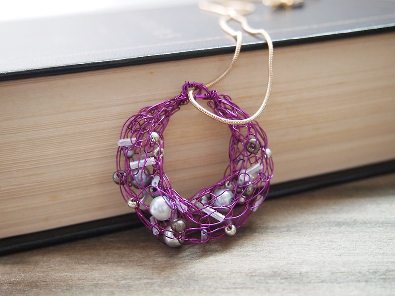 Just Knitting P019 purple hand braided Bronze wire with silver link chain pendant acrylic beads manufactured in Hong Kong ● - สร้อยคอ - วัสดุอื่นๆ สีม่วง