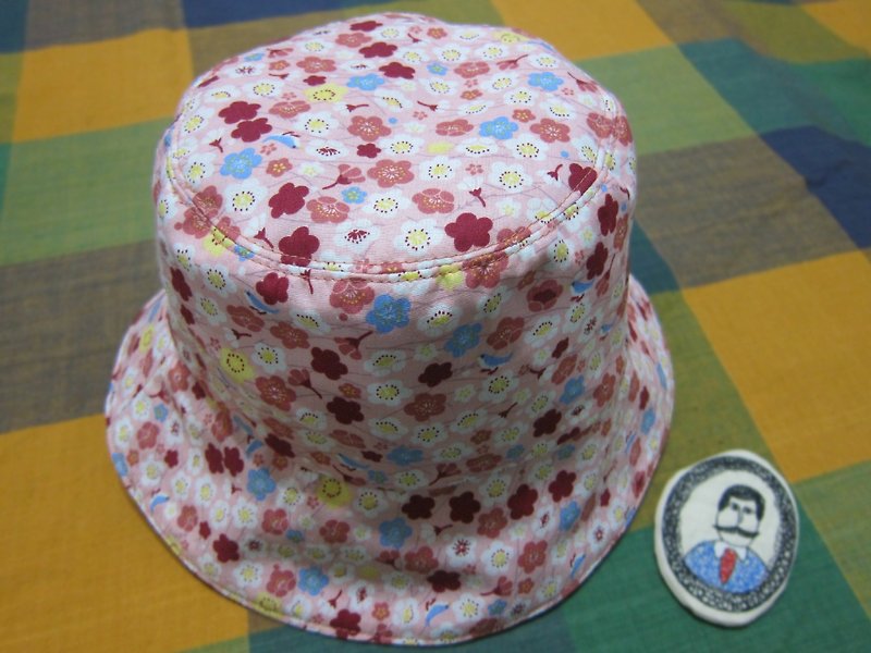 [Huarongyue hat] Japanese apricot (double-sided can be worn) - Hats & Caps - Other Materials Multicolor