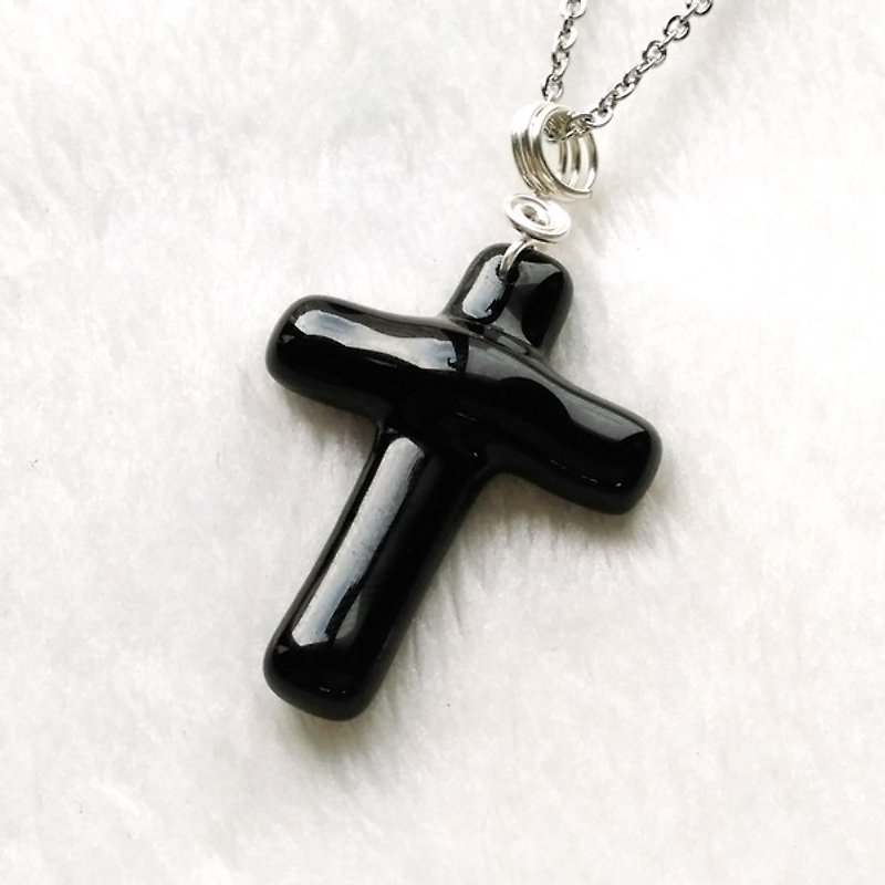 Colored Glass Cross Necklace - Jet Black - สร้อยคอ - แก้ว สีดำ