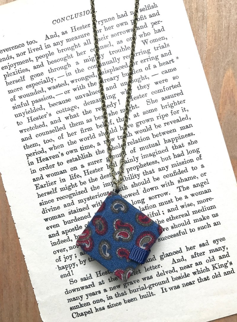 Mini Books Necklace| Cashew Flowers| Blue - สร้อยคอ - กระดาษ สีน้ำเงิน