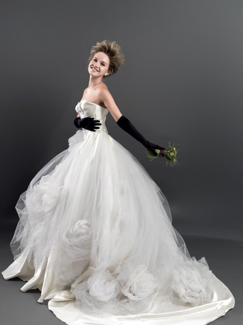 MELETE純手工花朵 大拖尾婚紗禮服 手工婚紗/wedding 訂製 客製化 - 其他 - 其他材質 