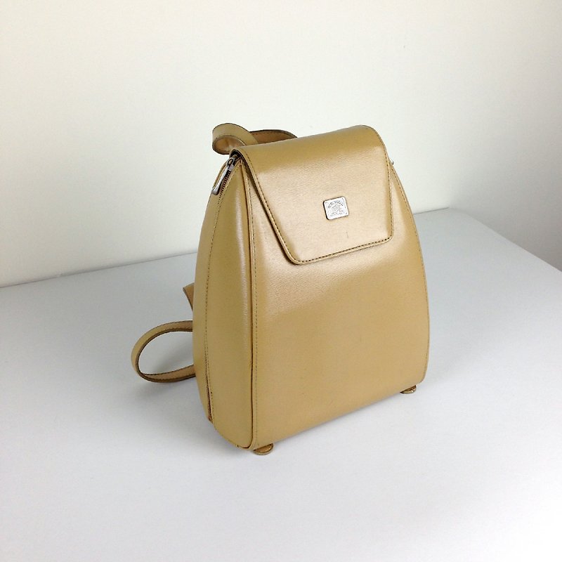 Priceless knew │ │ beige retro vintage hard shell backpacks VINTAGE / MOD'S - Backpacks - Other Materials 