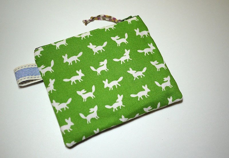 forêt- small fox-purpose packet - กระเป๋าใส่เหรียญ - วัสดุอื่นๆ สีเขียว