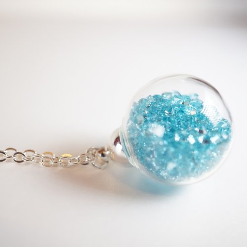 A Handmade A Handmade 湖水藍色水晶玻璃球頸鏈