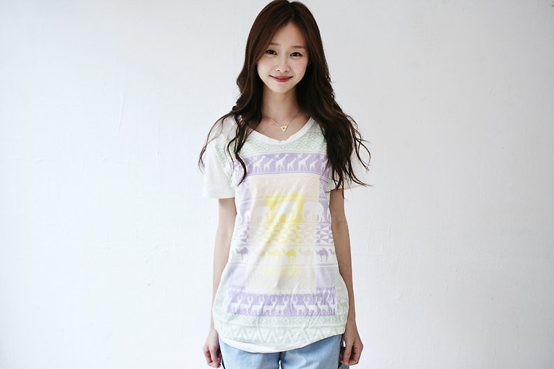 SUMI △ ▽ ethnic geometric traveling alone female models T_3SF002_ Beige - Women's T-Shirts - Cotton & Hemp Multicolor