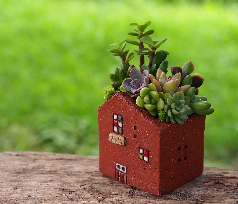 [Garden Cottage Garden] Tao hand-made - super cute windowsill garden cottage (S) / rock red / Ceramic House - ตกแต่งต้นไม้ - วัสดุอื่นๆ 