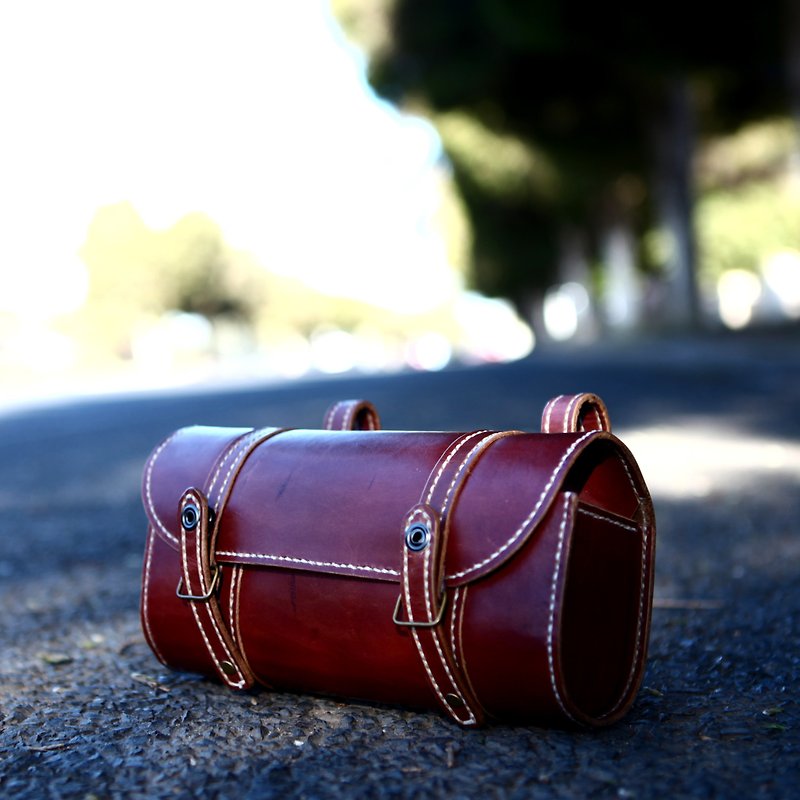 Handmade leather bike bag / purse / shoulder bag / shoulder bag - Coin Purses - Genuine Leather Brown
