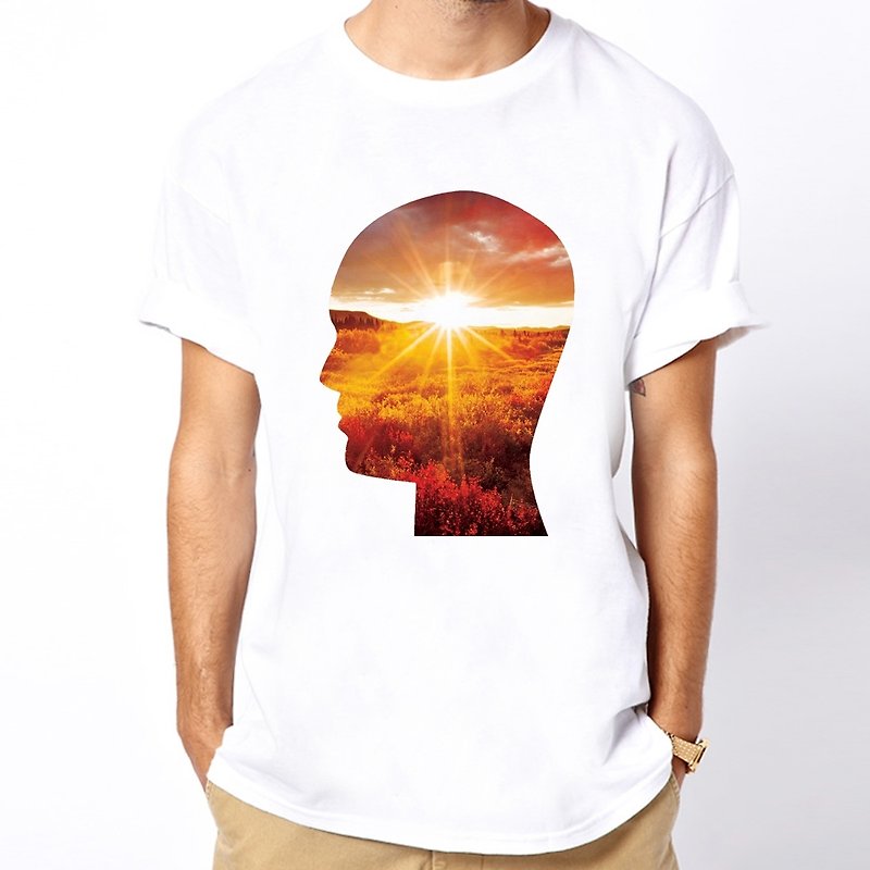 Out of my mind短袖T恤-白色 超乎我的想像日出大腦設計自創銀河 - 男 T 恤 - 其他材質 白色