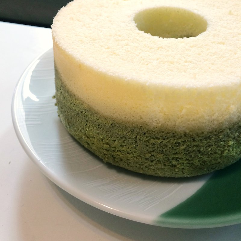 Two-tone Chiffon Cake (Piage + Cocoa, Original + Matcha). 8吋 - ของคาวและพาย - อาหารสด สีเขียว