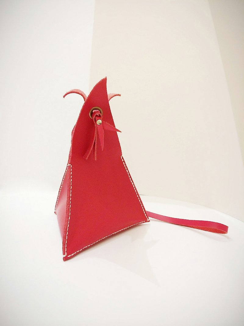 ゼモネニ 三角小赤い封筒 バンケットバッグ ディナーバッグ 凹型 赤いハンドバッグ - その他 - 革 レッド